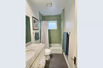 2921 N Pine Grove Avenue #1, Chicago, IL 60657 - Photo 32