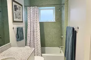 2921 N Pine Grove Ave, Chicago, IL 60657 - Photo 32