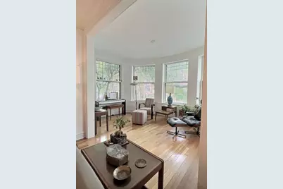 2921 N Pine Grove Avenue #1, Chicago, IL 60657 - Photo 12