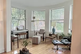 2921 N Pine Grove Ave, Chicago, IL 60657 - Photo 12