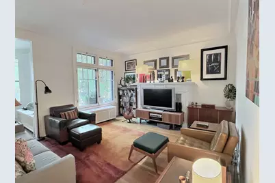 2921 N Pine Grove Avenue #1, Chicago, IL 60657 - Photo 10