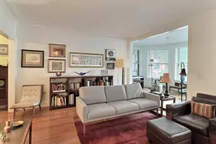 2921 N Pine Grove Ave, Chicago, IL 60657 - Photo 8