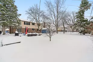 1720 N Burning Bush Ln, Mount Prospect, IL 60056 - Photo 22