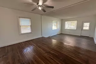 1202 E Jefferson Street E, Clifton, IL 61727 - Photo 6