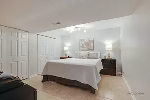 1 Hotchkiss Ct, Lincolnshire, IL 60069 - Photo 32