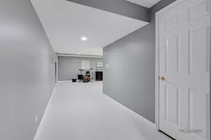 1 Hotchkiss Ct, Lincolnshire, IL 60069 - Photo 34