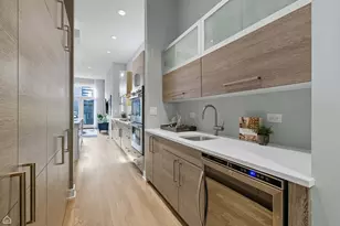 1534 N Maplewood Ave, Chicago, IL 60622 - Photo 8