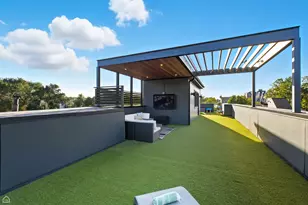 1534 N Maplewood Ave, Chicago, IL 60622 - Photo 2