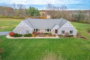 1628 Riverside Rd, Belvidere, IL 61008 - Photo 2