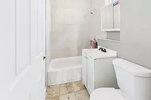 3411 W 63rd Pl, Chicago, IL 60629 - Photo 12