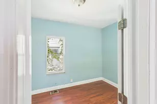 3411 W 63rd Pl, Chicago, IL 60629 - Photo 6