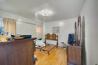 9018 S Ridgeland Avenue, Chicago, IL 60617 - Photo 8