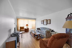 9018 S Ridgeland Ave, Chicago, IL 60617 - Photo 16