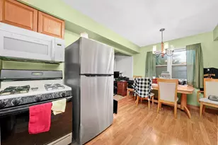 3025 Victoria Ave, McHenry, IL 60050 - Photo 6