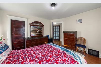 415 Blackhawk Street, Aurora, IL 60506 - Photo 10