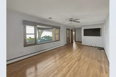 1621 N 2000 East Road, Watseka, IL 60970 - Photo 4