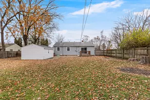 2414 Emlong St, Joliet, IL 60435 - Photo 14