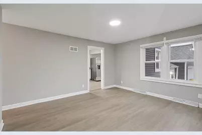 519 S Sycamore Street, Genoa, IL 60135 - Photo 6