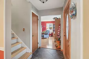 610 Maple Dr, Buffalo Grove, IL 60089 - Photo 4