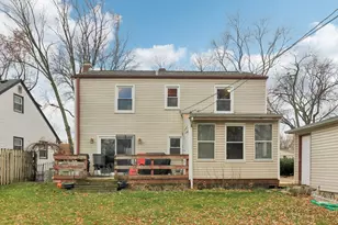 610 Maple Dr, Buffalo Grove, IL 60089 - Photo 34