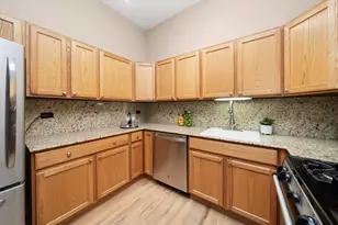 1448 N Orleans St, Chicago, IL 60610 - Photo 12