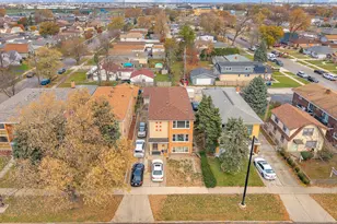 6048 W 79th St, Burbank, IL 60459 - Photo 4