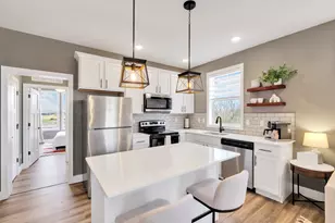 214 Great Loop E Dr, Ottawa, IL 61350 - Photo 6