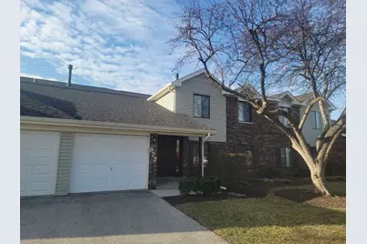 877 Cross Creek Drive #B1, Roselle, IL 60172 - Photo 1