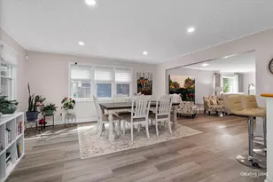 909 S Main St, Wheaton, IL 60189 - Photo 10