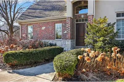 429 Skipping Stone Lane, Hinsdale, IL 60521 - Photo 2