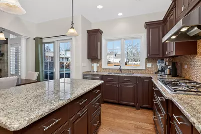 429 Skipping Stone Lane, Hinsdale, IL 60521 - Photo 8