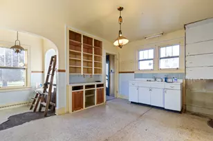 1737 N Brinton Ave, Dixon, IL 61021 - Photo 10