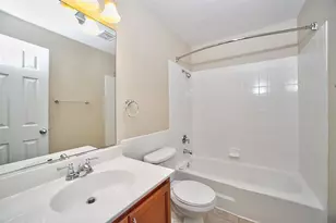 [Address not provided], Rolling Meadows, IL 60008 - Photo 4