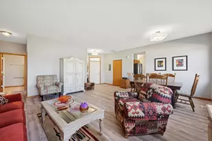 13232 S Bayberry Ln, Plainfield, IL 60544 - Photo 8