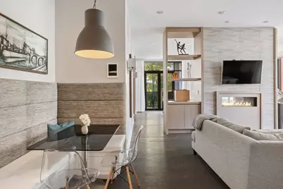 2138 N Damen Avenue #2, Chicago, IL 60647 - Photo 10