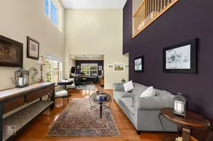 29 Bay Dr, Itasca, IL 60143 - Photo 4