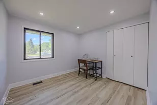 631 W Weathersfield Way, Schaumburg, IL 60193 - Photo 10