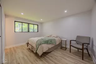 631 W Weathersfield Way, Schaumburg, IL 60193 - Photo 8