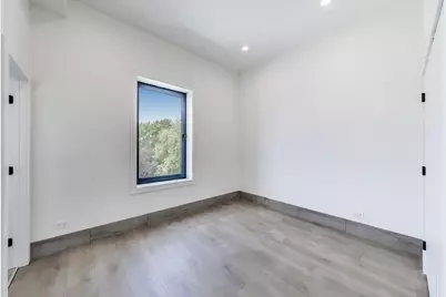 2023 N Drake Avenue #2S, Chicago, IL 60647 - Photo 12