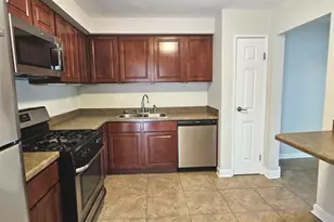 228 Monroe Rd, Bolingbrook, IL 60440 - Photo 4