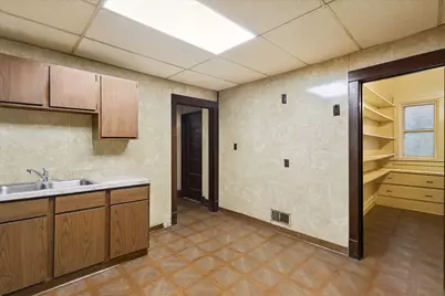 825 N Leclaire Avenue, Chicago, IL 60651 - Photo 10