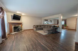 1206 Kennedy Dr, Kirkland, IL 60146 - Photo 12