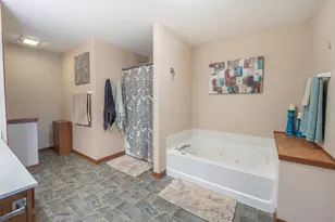 1206 Kennedy Dr, Kirkland, IL 60146 - Photo 24