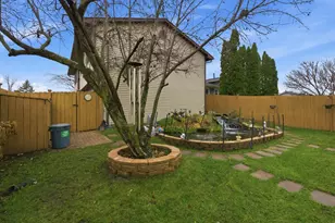 1688 President St, Glendale Heights, IL 60139 - Photo 28