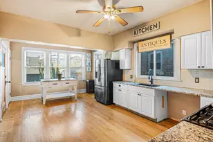 1613 S 51st Ct, Cicero, IL 60804 - Photo 8