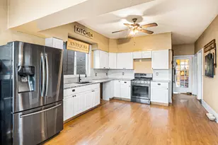 1613 S 51st Ct, Cicero, IL 60804 - Photo 10