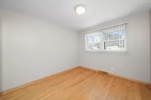 400 Locust Rd, Wilmette, IL 60091 - Photo 14