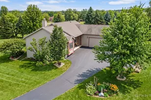 17-130 Edgewater Dr, Lake Carroll, IL 61046 - Photo 1