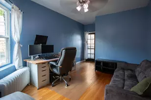 2048 W Fargo Ave, Chicago, IL 60645 - Photo 10