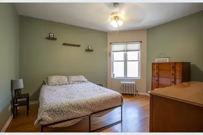 2048 W Fargo Avenue #3W, Chicago, IL 60645 - Photo 6